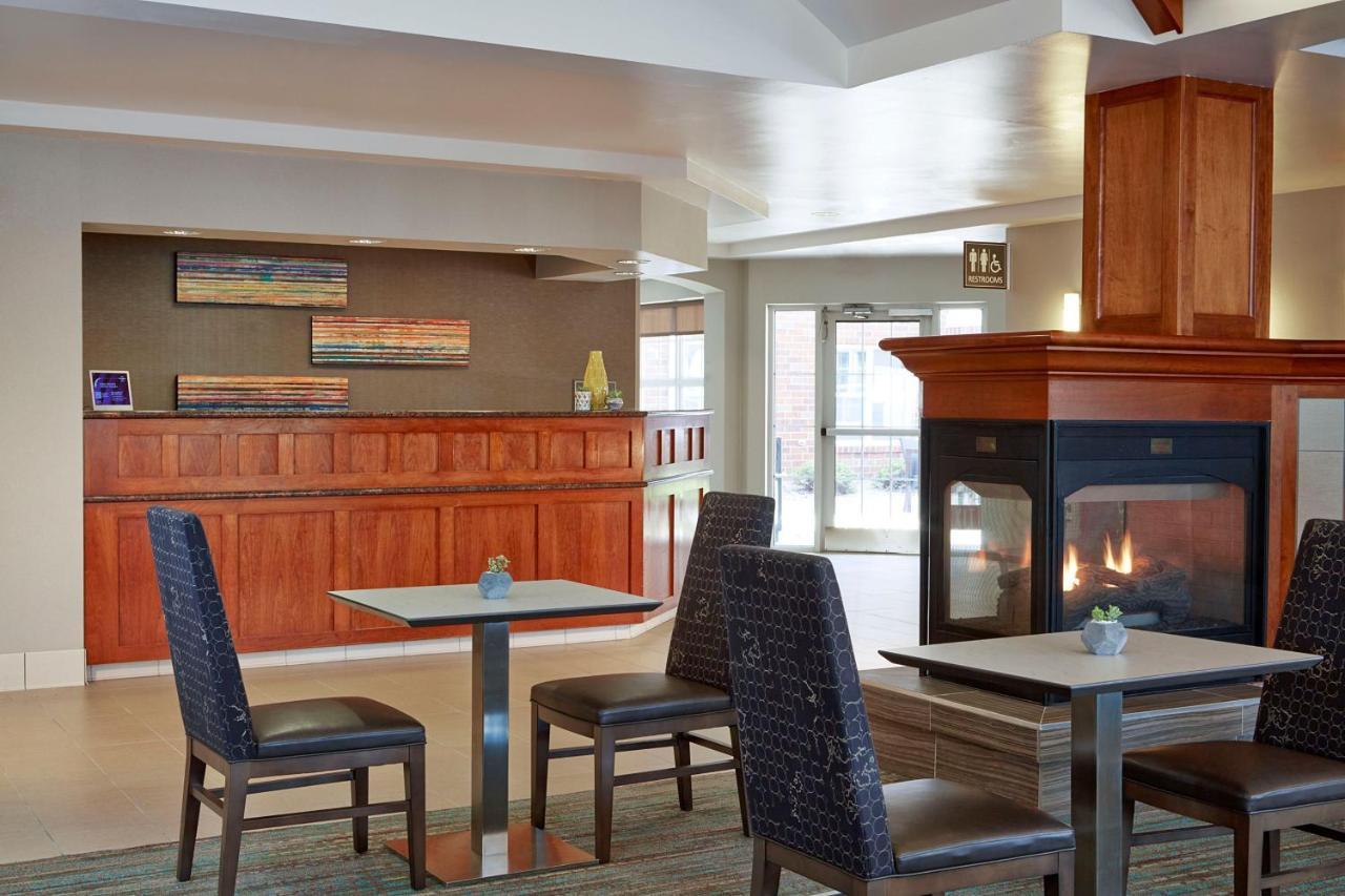Residence Inn Minneapolis St. Paul/Розвіль Екстер'єр фото