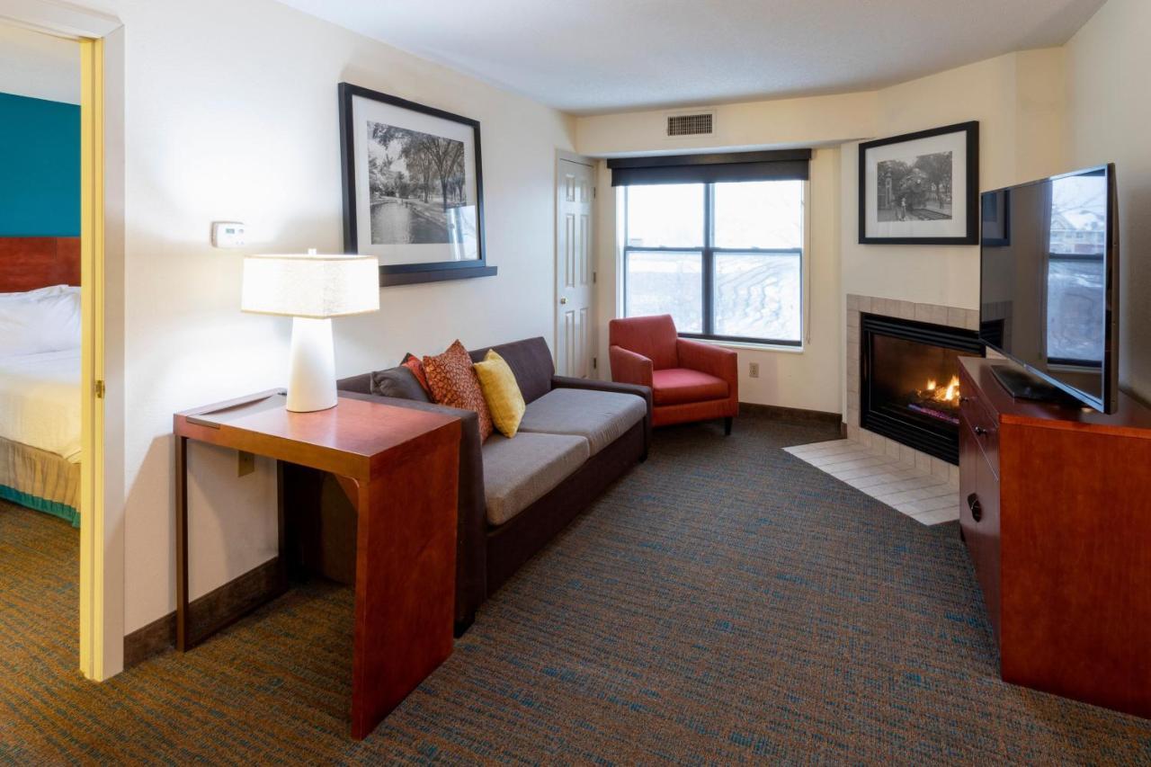 Residence Inn Minneapolis St. Paul/Розвіль Екстер'єр фото