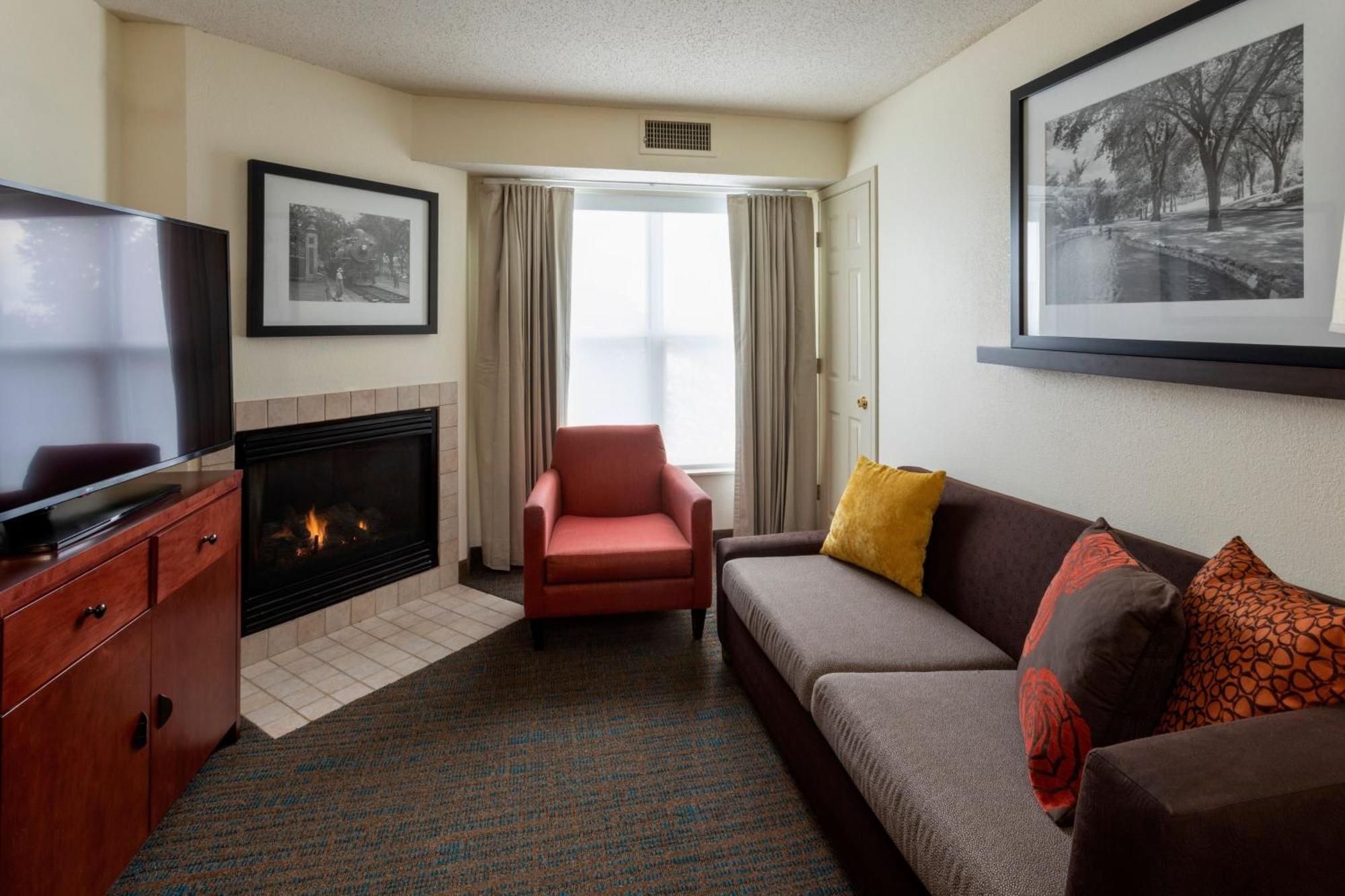 Residence Inn Minneapolis St. Paul/Розвіль Екстер'єр фото